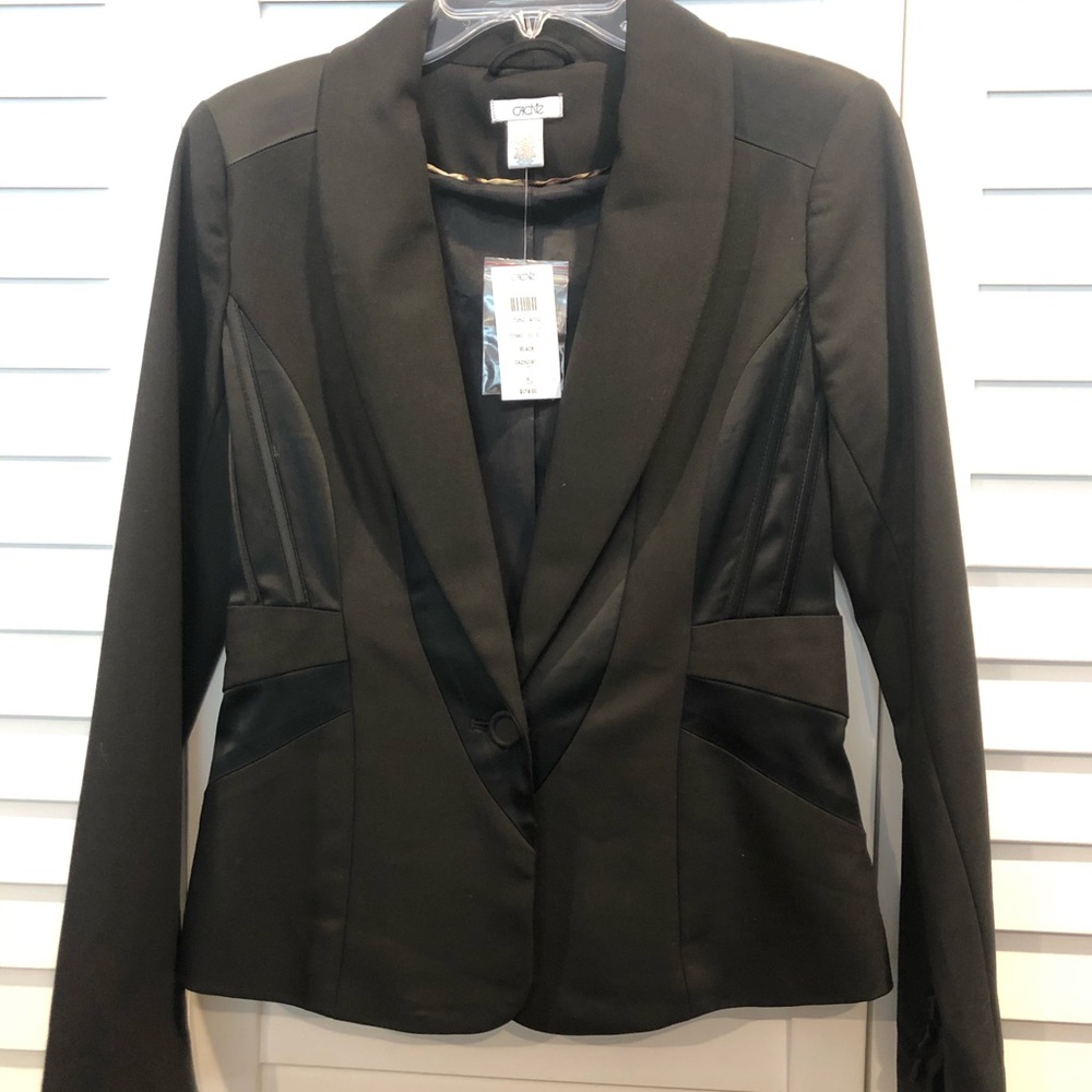 Caché blazer - Brand New